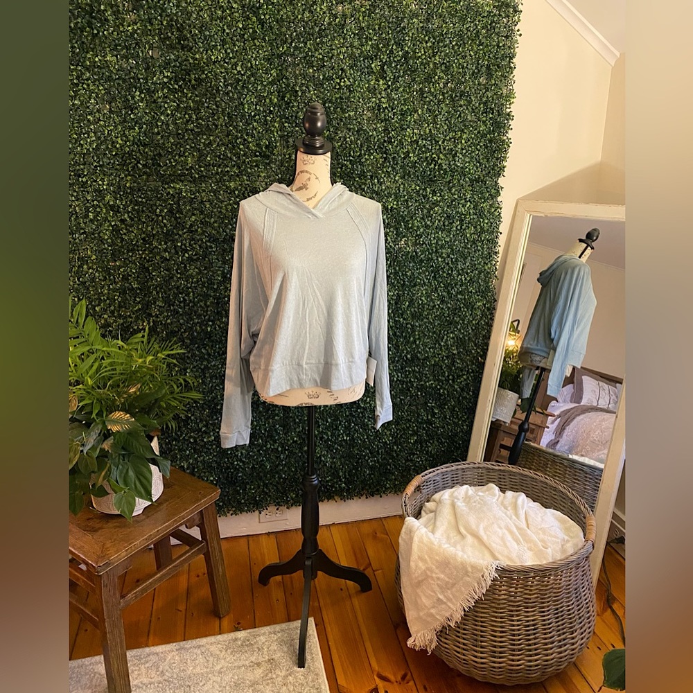 SOLD!! Beyond Yoga Featherweight Day and Night Hoodie